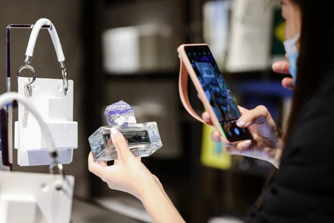 The importance of perfume caps