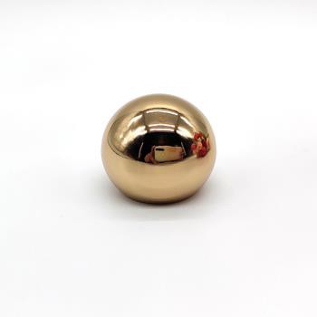 Round Zamac pafen Cap fabrikan an