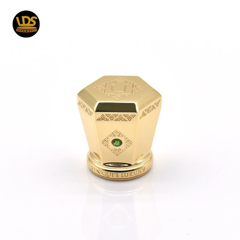 Customized Crystal Zamac Cap